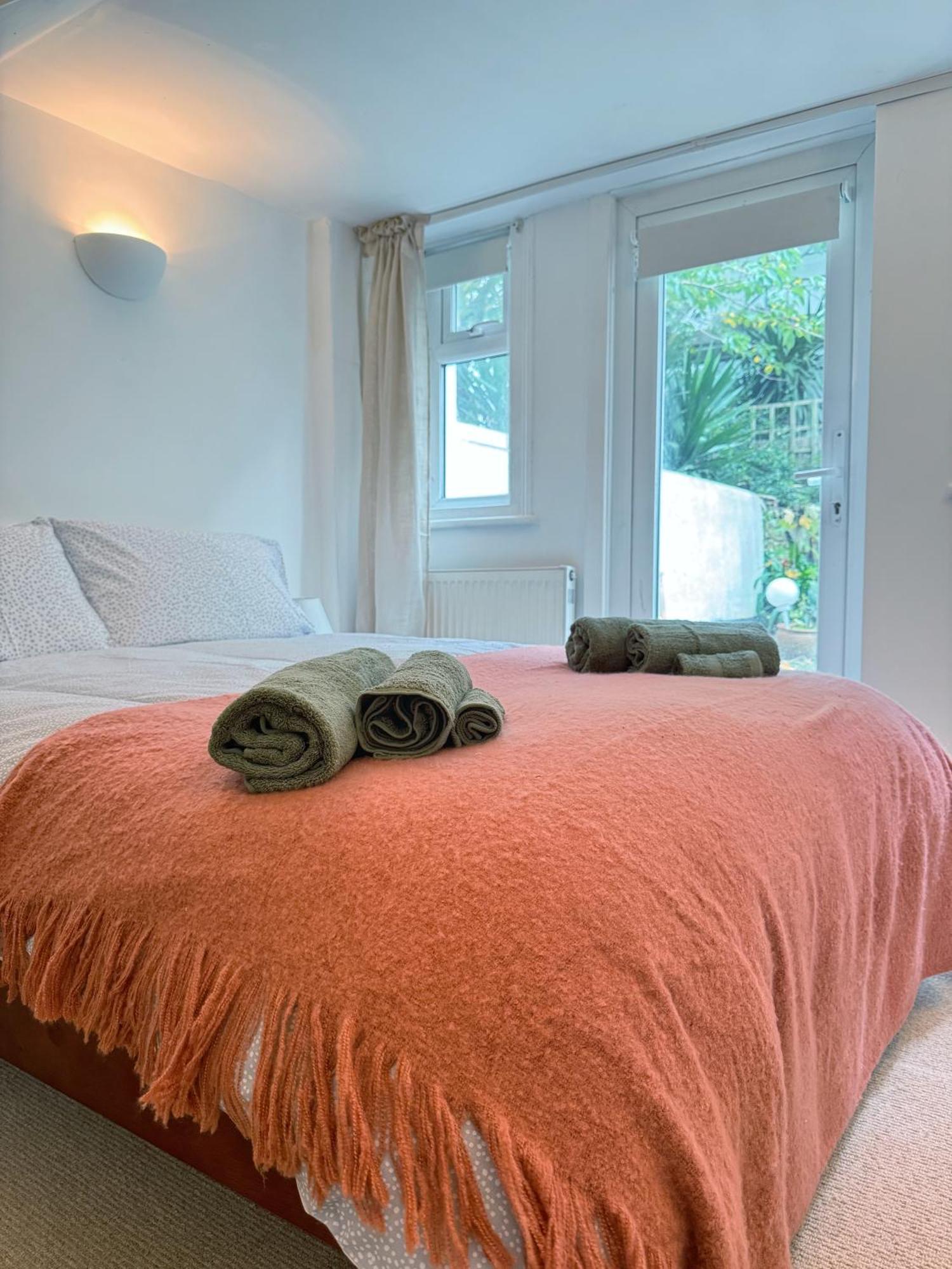 Quaint Apartment In Central Brighton - Sleeps 2 To 6 Eksteriør bilde